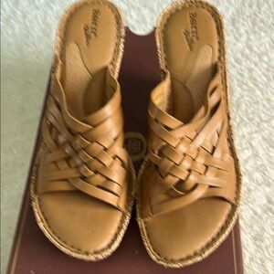 BornWomen's Tan Woven Sandals. Size 7.